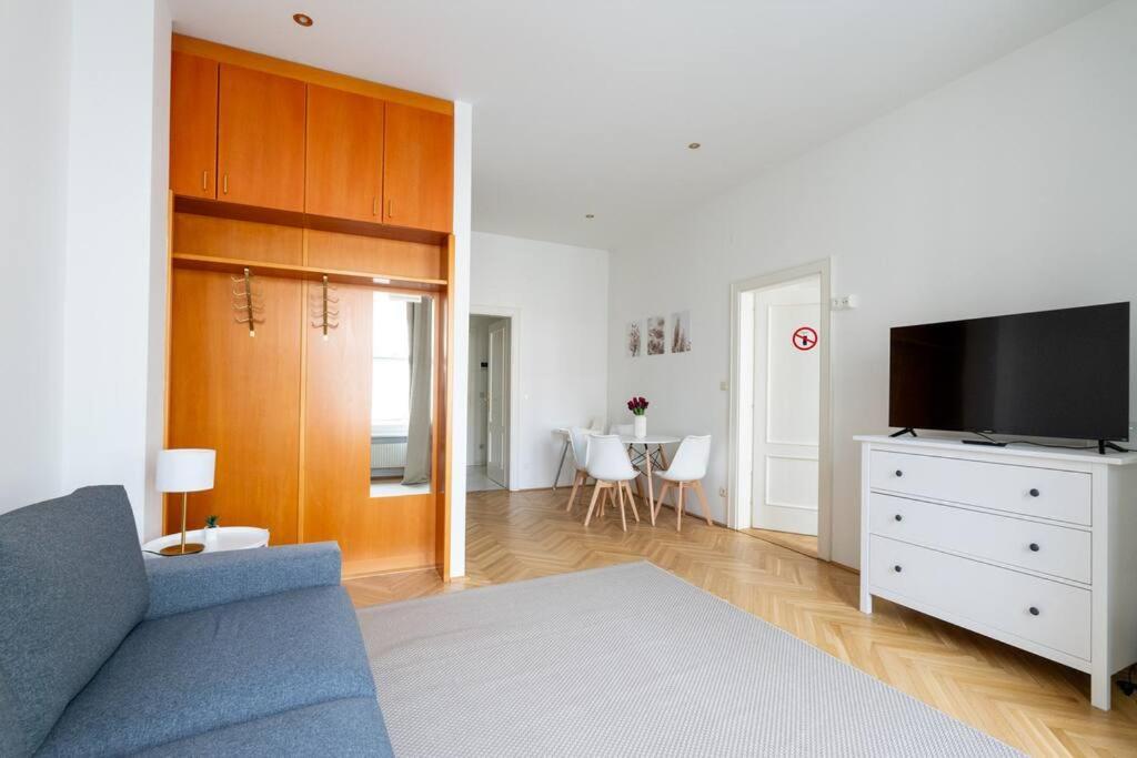 Apartment Panorama